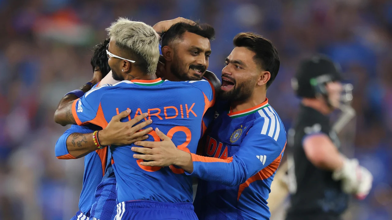 পাওয়ার প্লেতেই তিন উইকেট নেই নিউজিল্যান্ডের